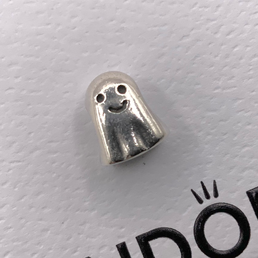 Pandora Halloween Ghost